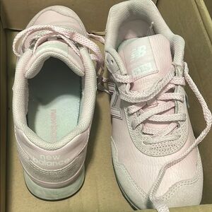New Balance Women's Pink Sneakers